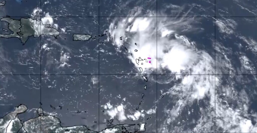 La tormenta va en dirección a Luisiana, en EEUU, al igual que el huracán Marco