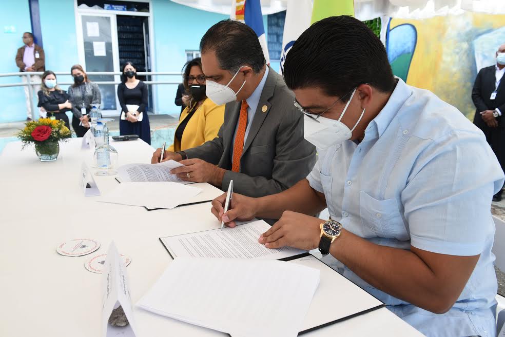 CAASD firma acuerdo con SeNaSa para ampliar cobertura y servicios de salud a colaboradores