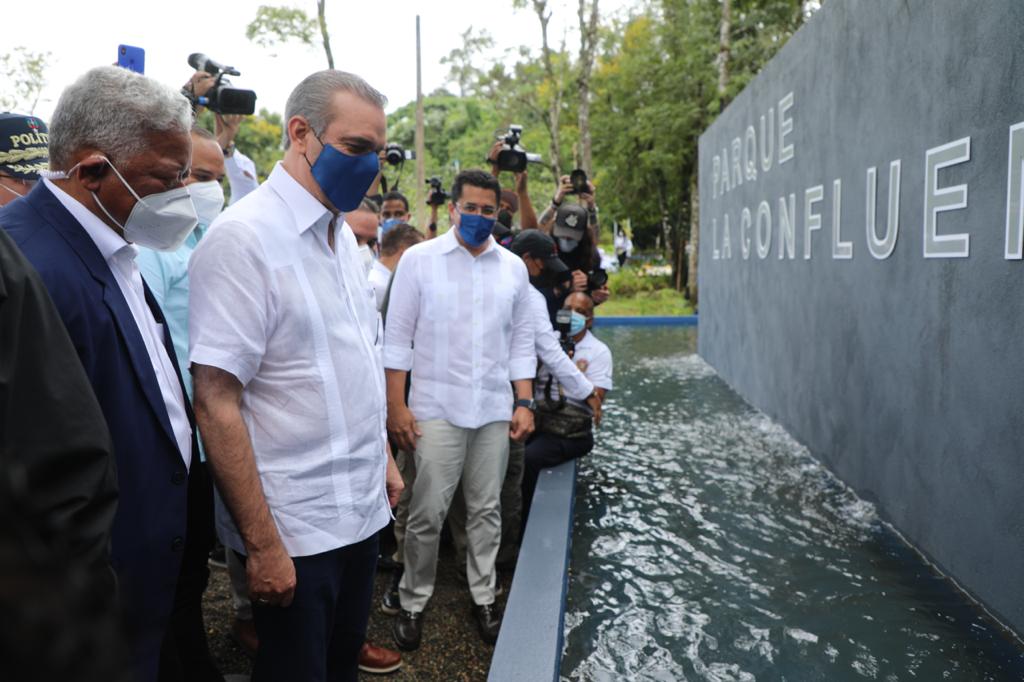 Presidente Abinader inaugura parque La Confluencia en Jarabacoa con una inversión de 38 millones de pesos