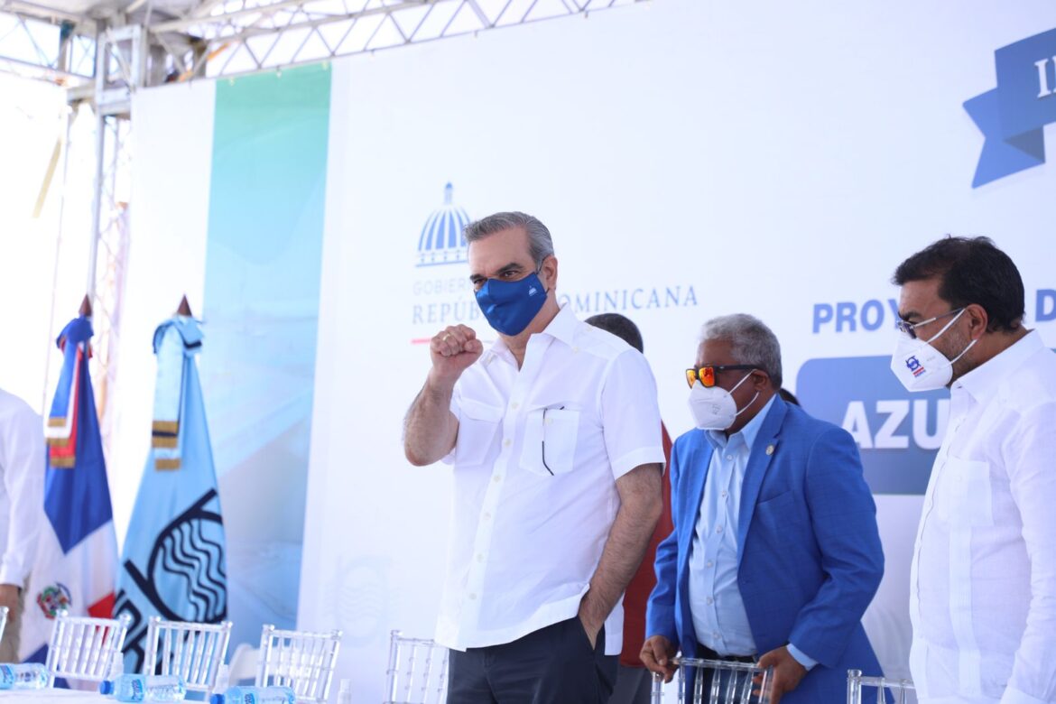 El presidente Abinader deja iniciadas obras por más de RD$1,000 millones en Azua