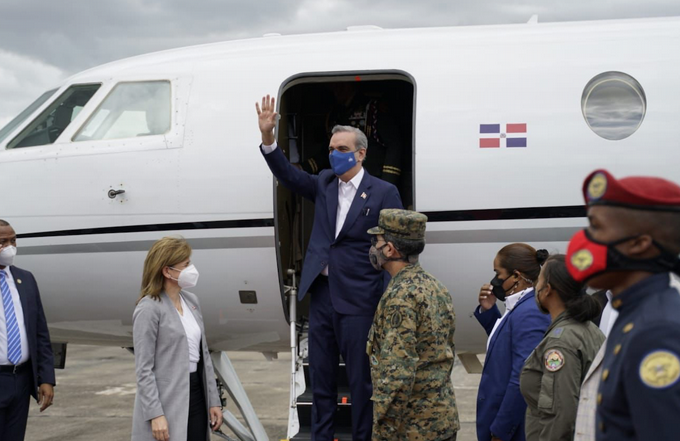 Presidente Abinader sale hoy con destino a Argentina y Chile