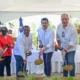 Ministro de Turismo deja iniciada construcción vía de acceso a playa Saladilla en Barahona