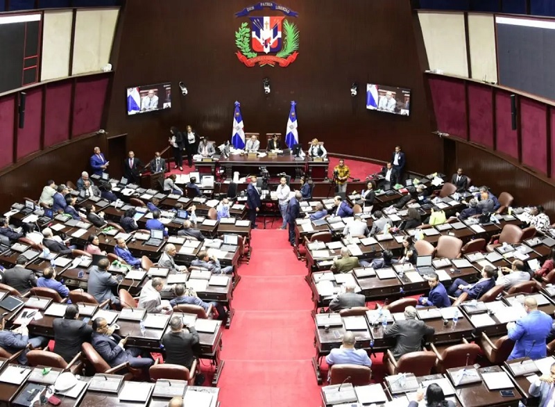 La Cámara de Diputados recibe la adenda al proyecto de reformulación de la Ley 345-21, del Presupuesto General del Estado de 2022