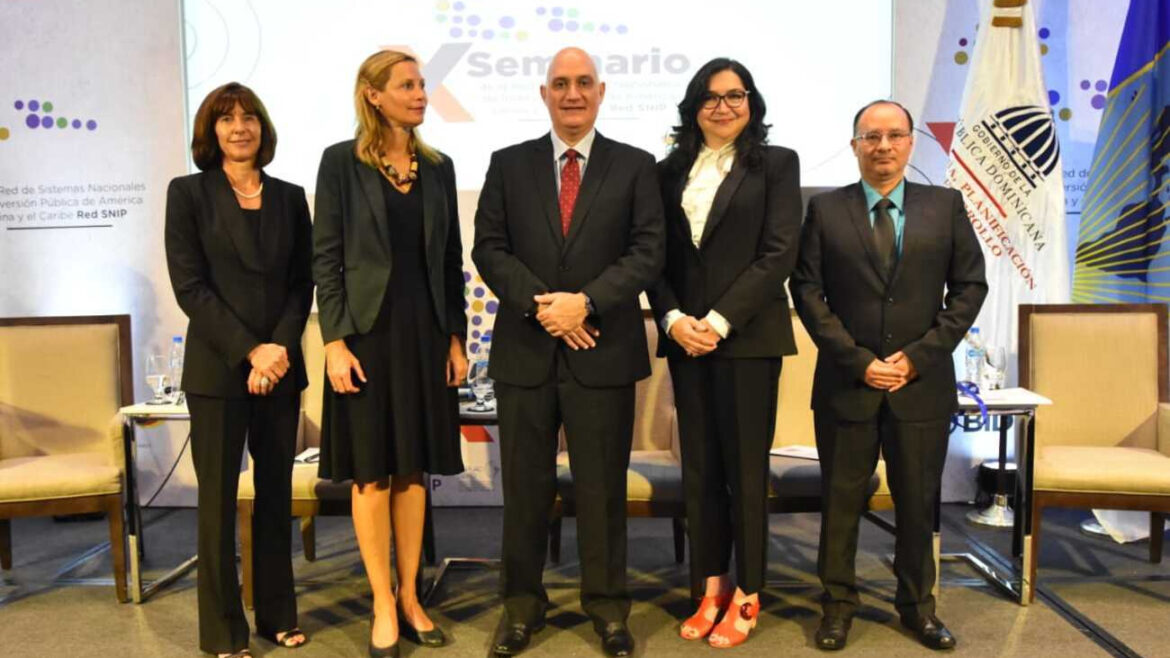 Autoridades de inversión pública de 16 países de América Latina y el Caribe participan en seminario en RD