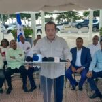 Ministro José Paliza entrega 10 camionetas a FEDOMU