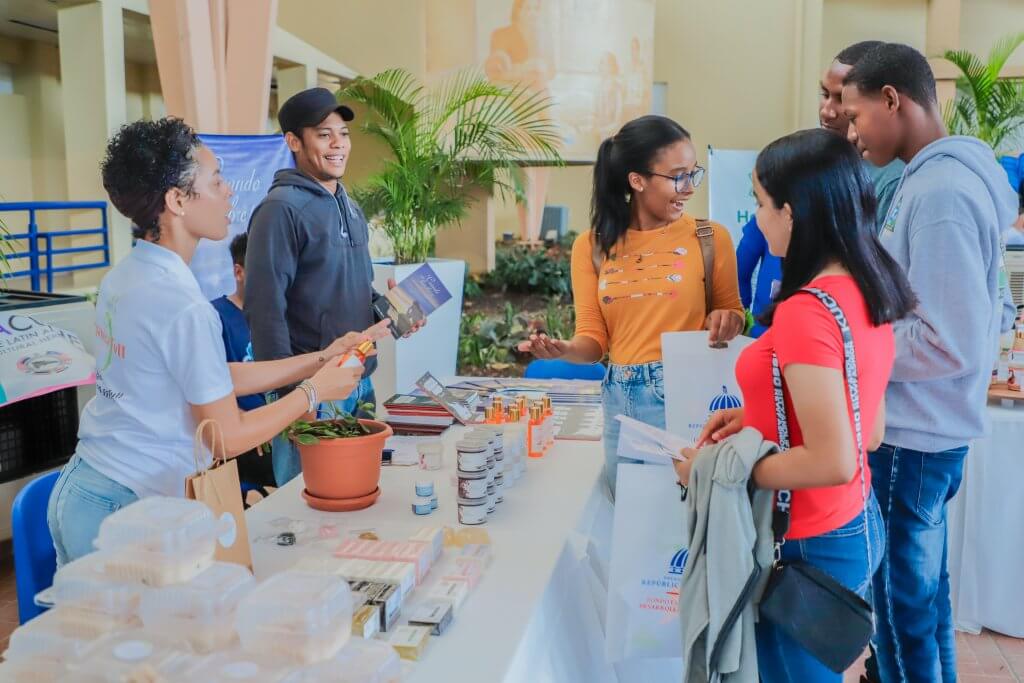Ministerio de la Juventud apoya Feria de Emprendimiento en Higüey