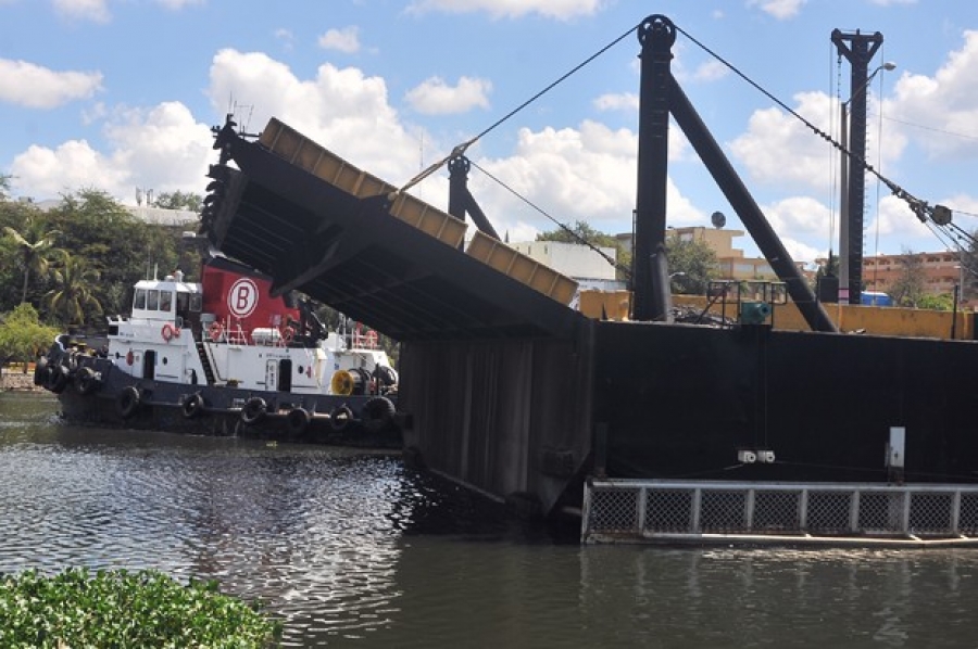 Obras Públicas informa que prolonga cierre por trabajos en el puente flotante