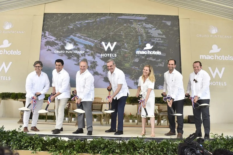 Presidente Abinader y Grupo Punta Cana inician construcción Hotel Uvero Alto
