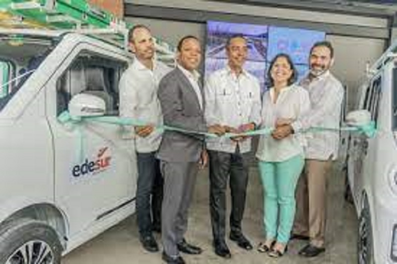 EDESUR implementa flotillas de vehículos eléctricos para servicio al cliente