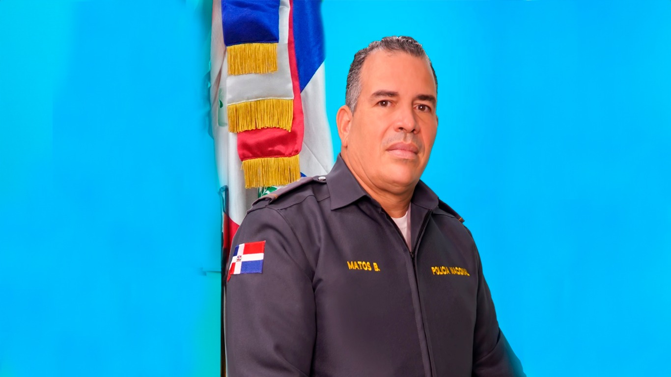 El coronel Iván Matos es el coordinador de medios de la Policía Nacional