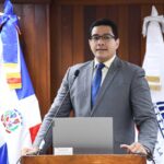 Viceministro Eladio Pérez dijo estar atento al brote de neumonía de China, pero da preioridad a salud de RD