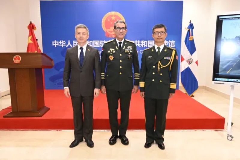 Militares participan en recepción al primer Agregado de Defensa de Embajada China en RD