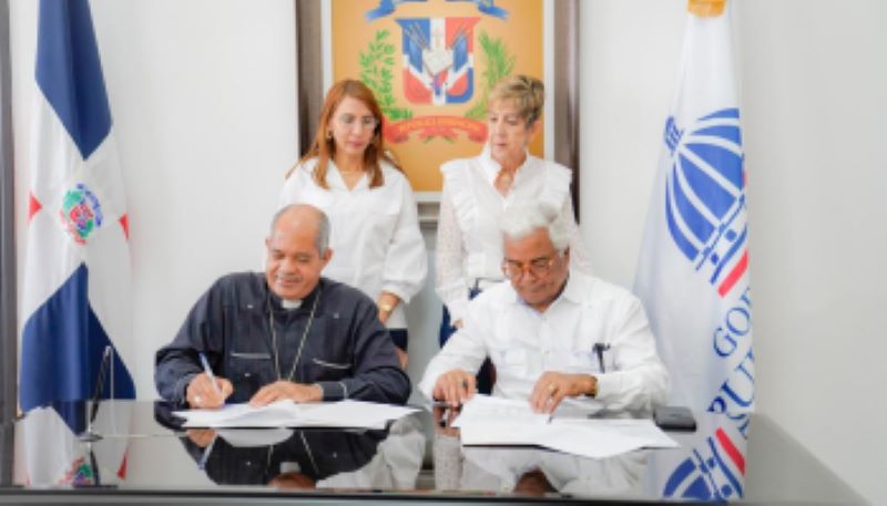 CEA traspasa terrenos para 10 mil casas para militares dominicanos