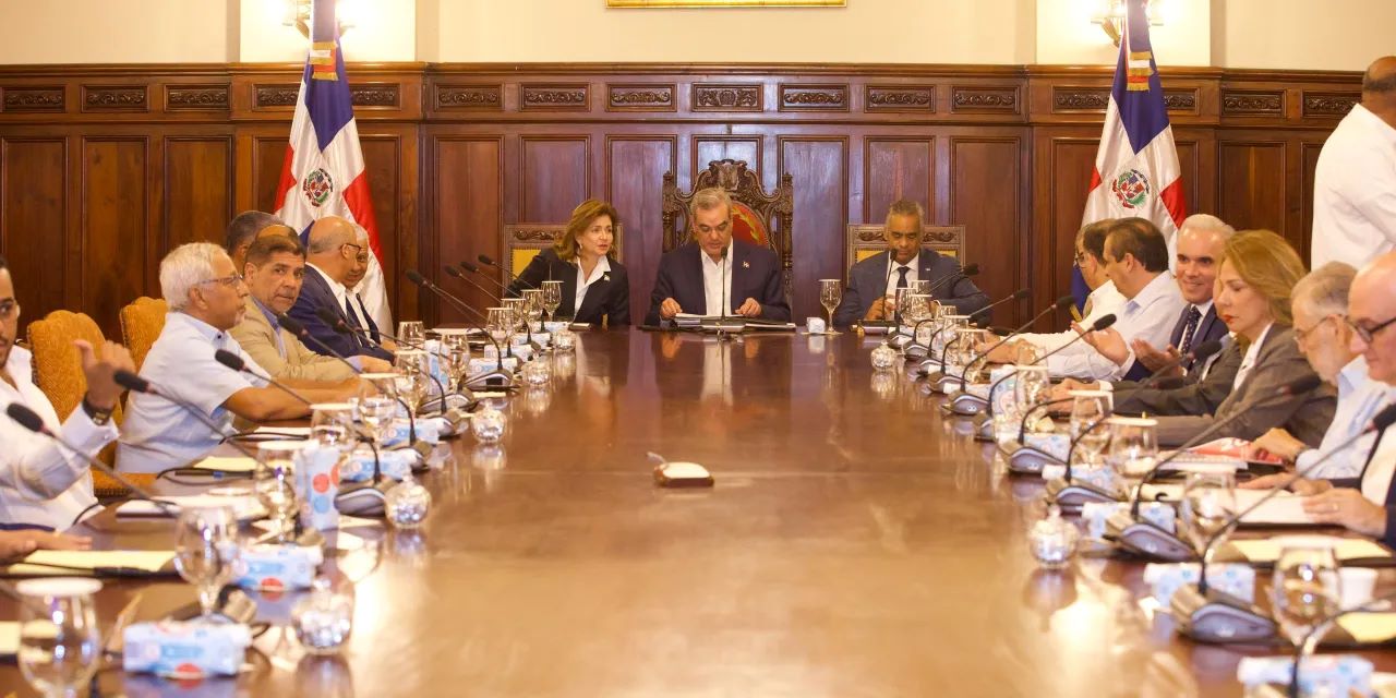 Presidente Abinader preside consejo de Gobierno
