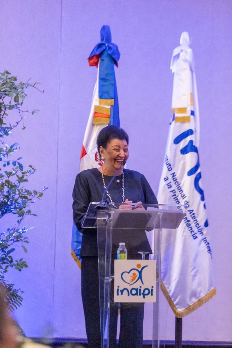 Directora del INAIPI encabeza encuentro con coordinadoras y analistas de los centros CAIPI