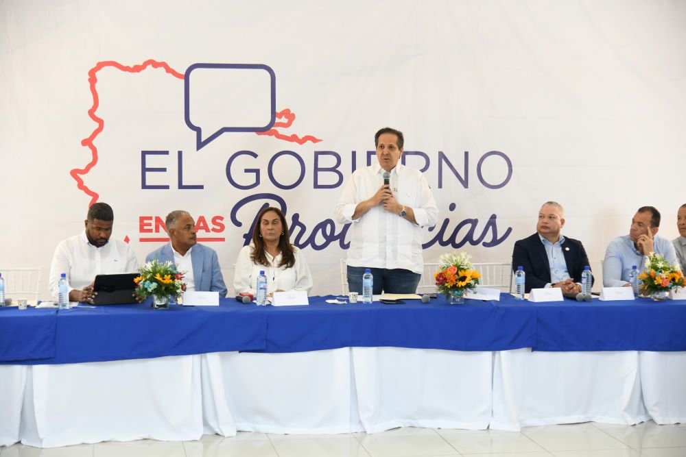 Víctor Atallah lidera encuentro ‘del Gobierno en la Provincia’ Duarte