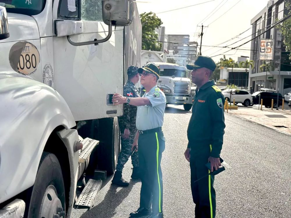 DIGESETT e INTRANT intensifican operativos en zonas de acceso restringido para vehículos pesados