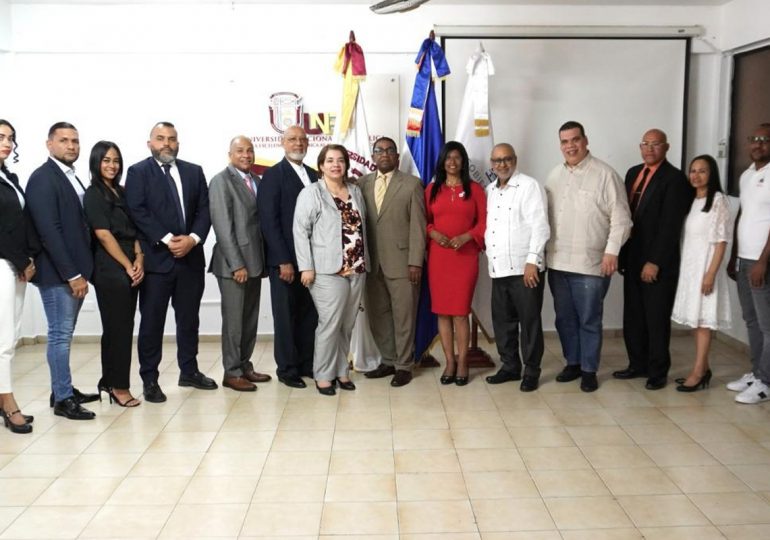 MESCyT presenta plan de innovación al 2030 con centros de excelencia y competencia nacional de matemáticas