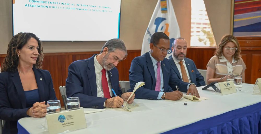 Superintendencia de Seguros fortalece lucha contra lavado de activos con alianza estratégica con FIBA