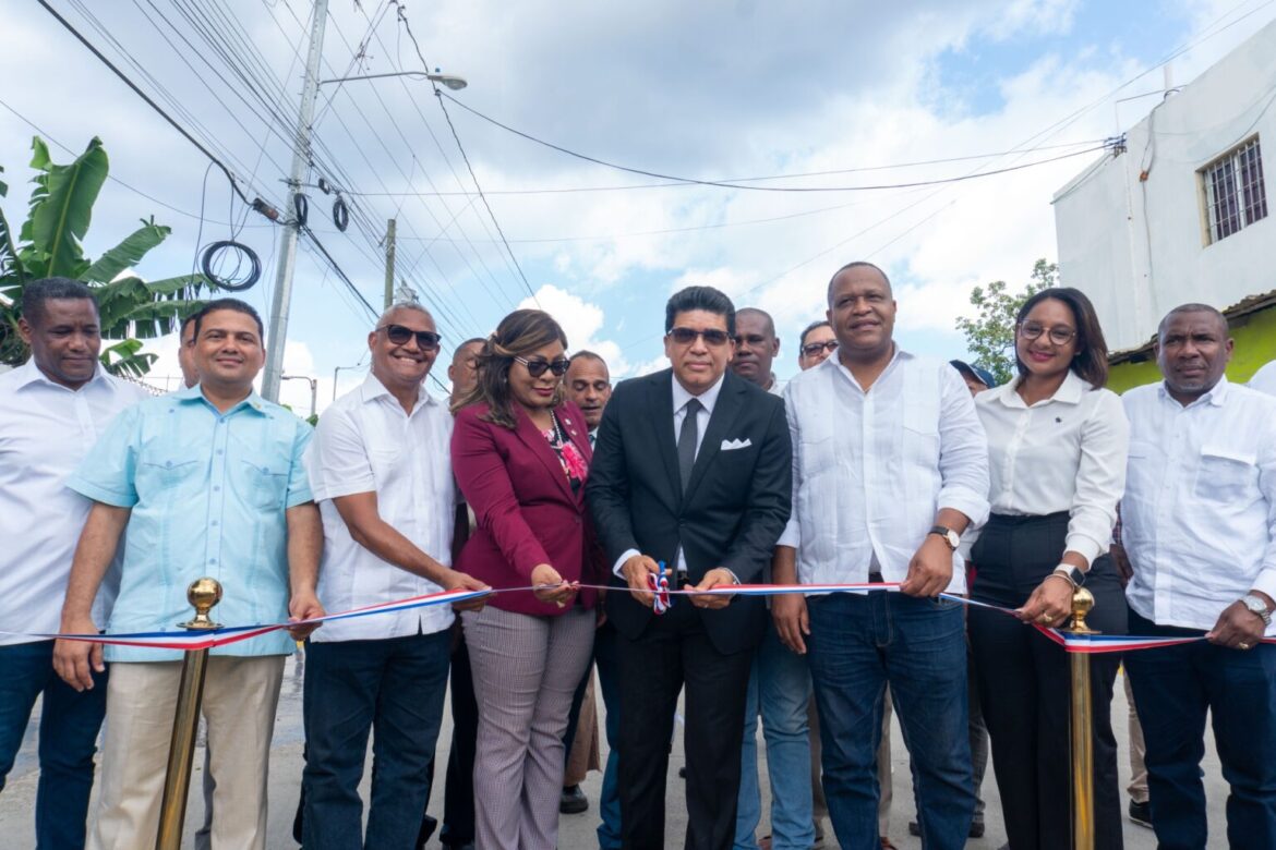 Alcalde Dío Astacio inaugura innovador Sistema de Drenaje Pluvial Modelo en Brisa del Este