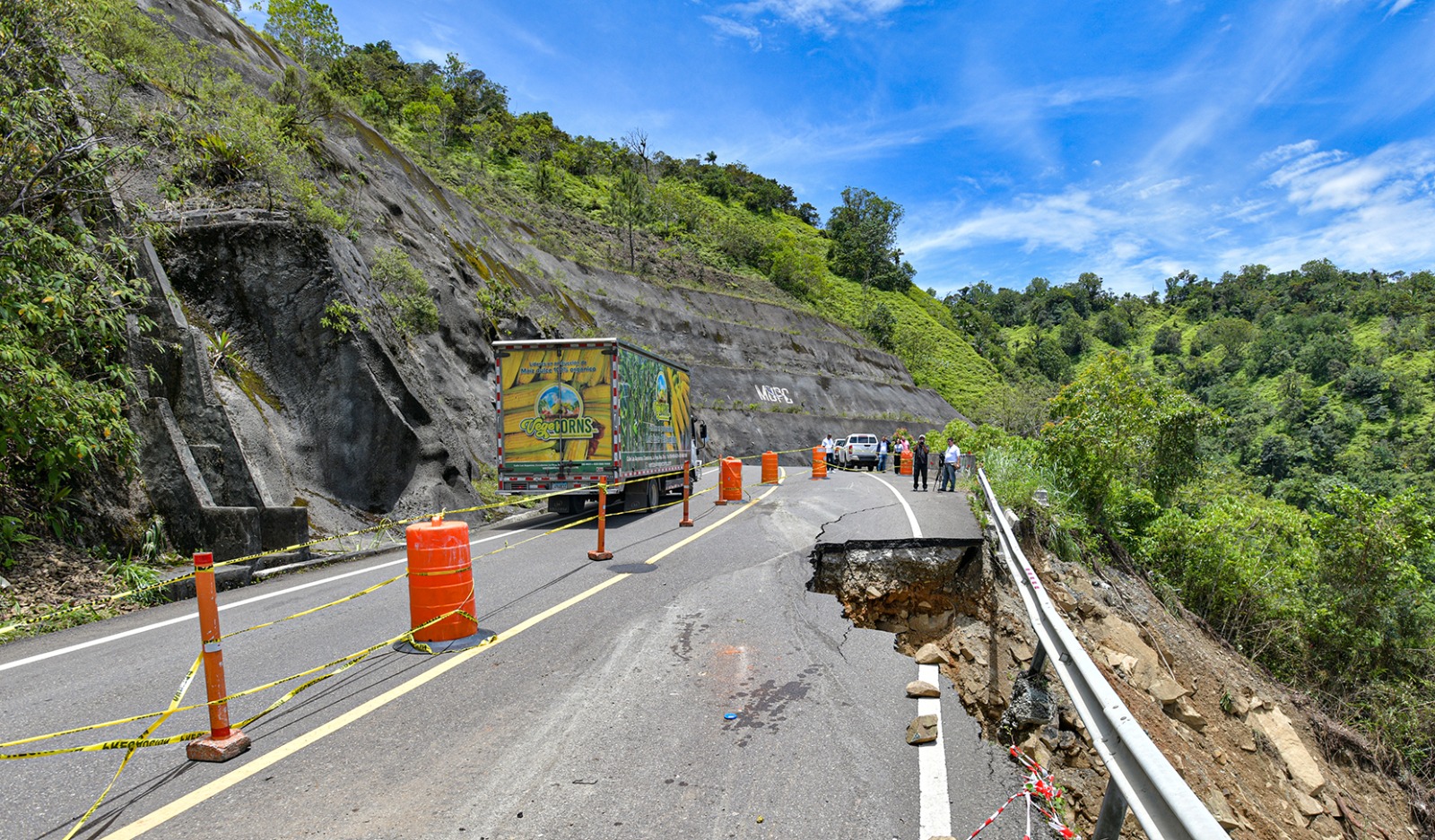 Obras Públicas anuncia cierre en carretera Casabito-Constanza