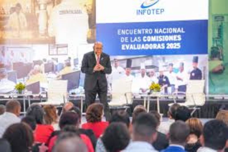 INFOTEP impulsa reflexión nacional sobre democratización del conocimiento y formación con sentido ético y humano