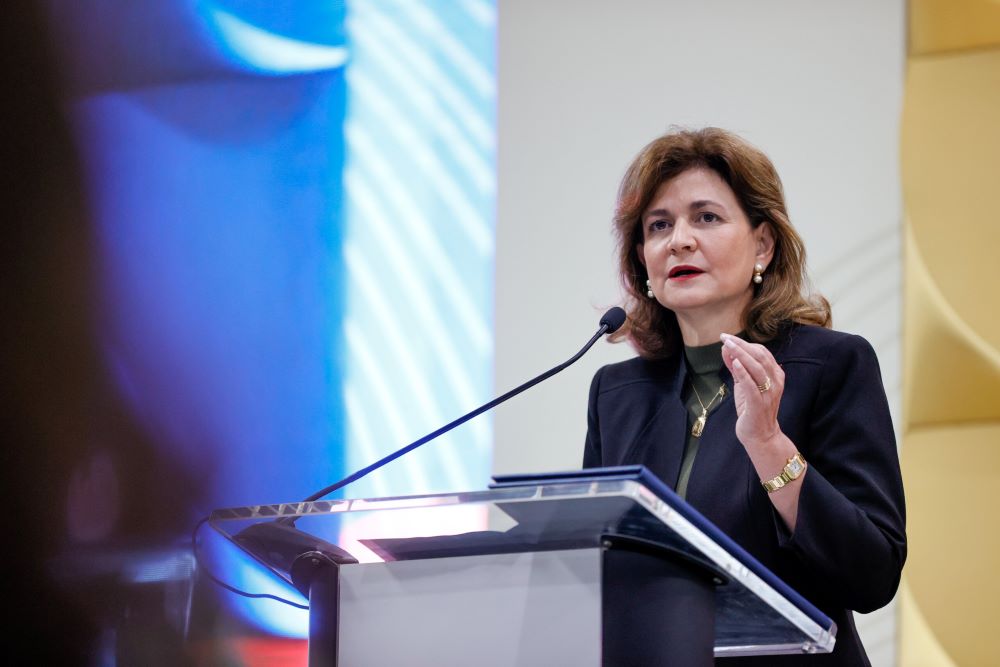 Raquel Peña niega crisis financiera en SeNaSa
