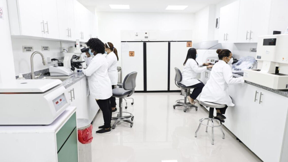 SNS amplía servicios de laboratorio clínico y diagnóstico en la Red Pública en beneficio de más de un millón de personas