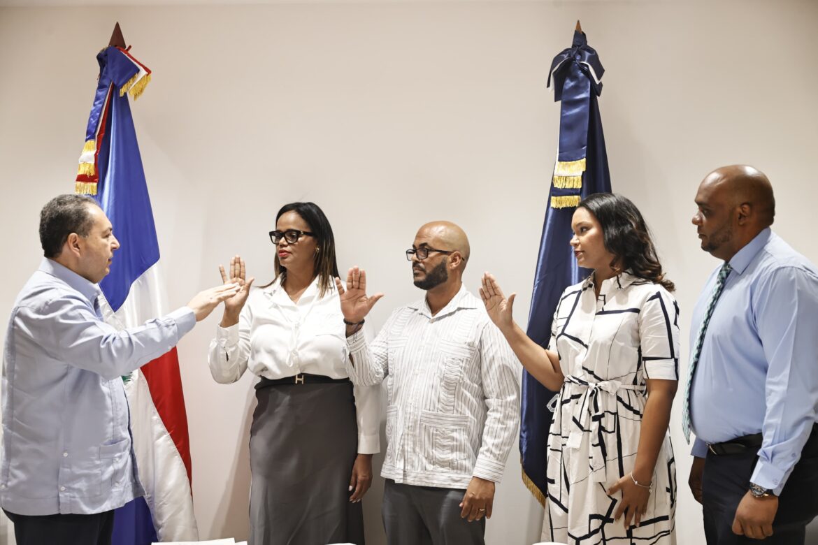 Director del SNS realiza cambios estratégicos en hospitales de la Región Este