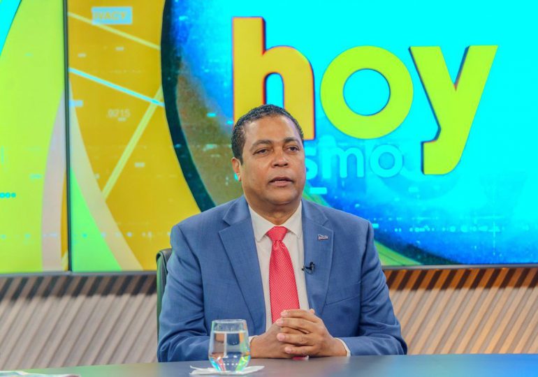 Víctor D’Aza afirma que Luis Abinader es el presidente que más ha hecho a favor de los municipios