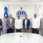 Delegación de EE. UU. observa el desarrollo del país en tierras raras
