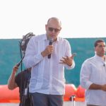 Alcalde Ulises Rodríguez detalla construcción del Hospedaje Yaque en Santiago