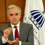 Ministro Luis Miguel De Camps advirtió eria conecuencias si video de Dembow vulgar fue grabado en un aula