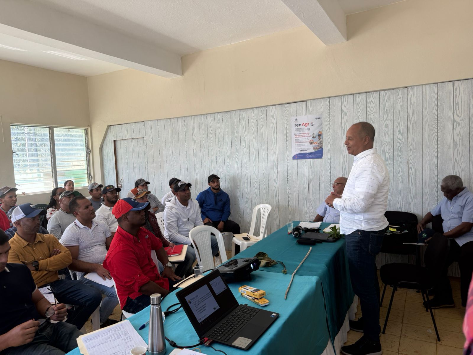 Ministerio de agricultura supervisa e impulsa producción agropecuaria en Constanza* .                                         