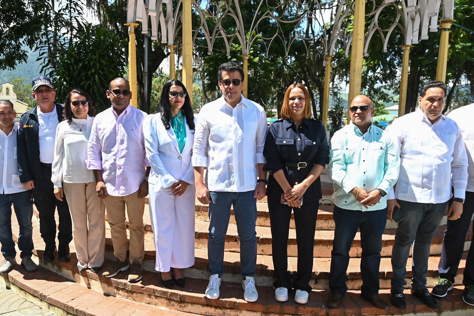 David Collado, dejó iniciados los trabajos de reconstrucción del parque Anacaona en Constanza
