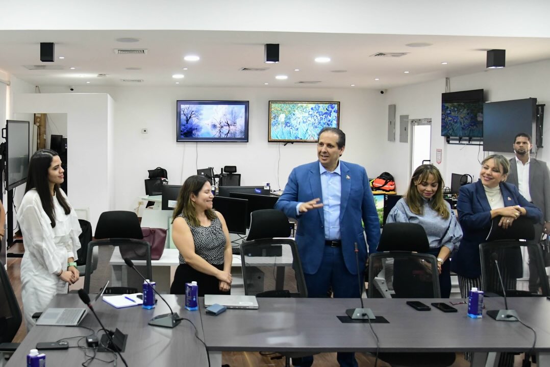 Víctor Atallah resalta liderazgo de Salud Pública: RD logra la calificación más alta de la región en evaluación de la IREM y obtiene el 100% del premio por desempeño