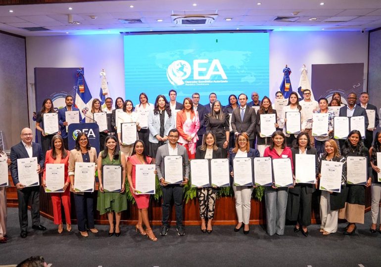 Aduanas marca récord histórico con 700 empresas en el programa OEA