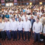 Presidente Abinader comparte almuerzo navideño con los soldados y anuncia importante medida de apoyo para los miembros de las Fuerzas Armadas