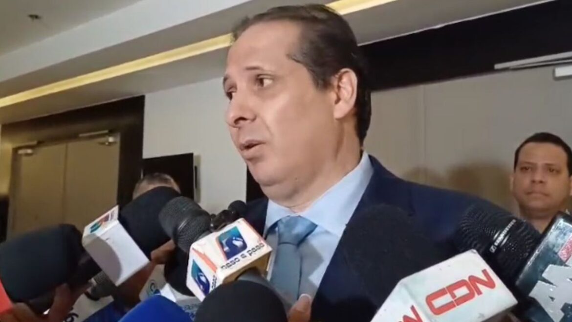 Ministro de Salud Pública reporta una reducción del 12 % en los casos de leptospirosis