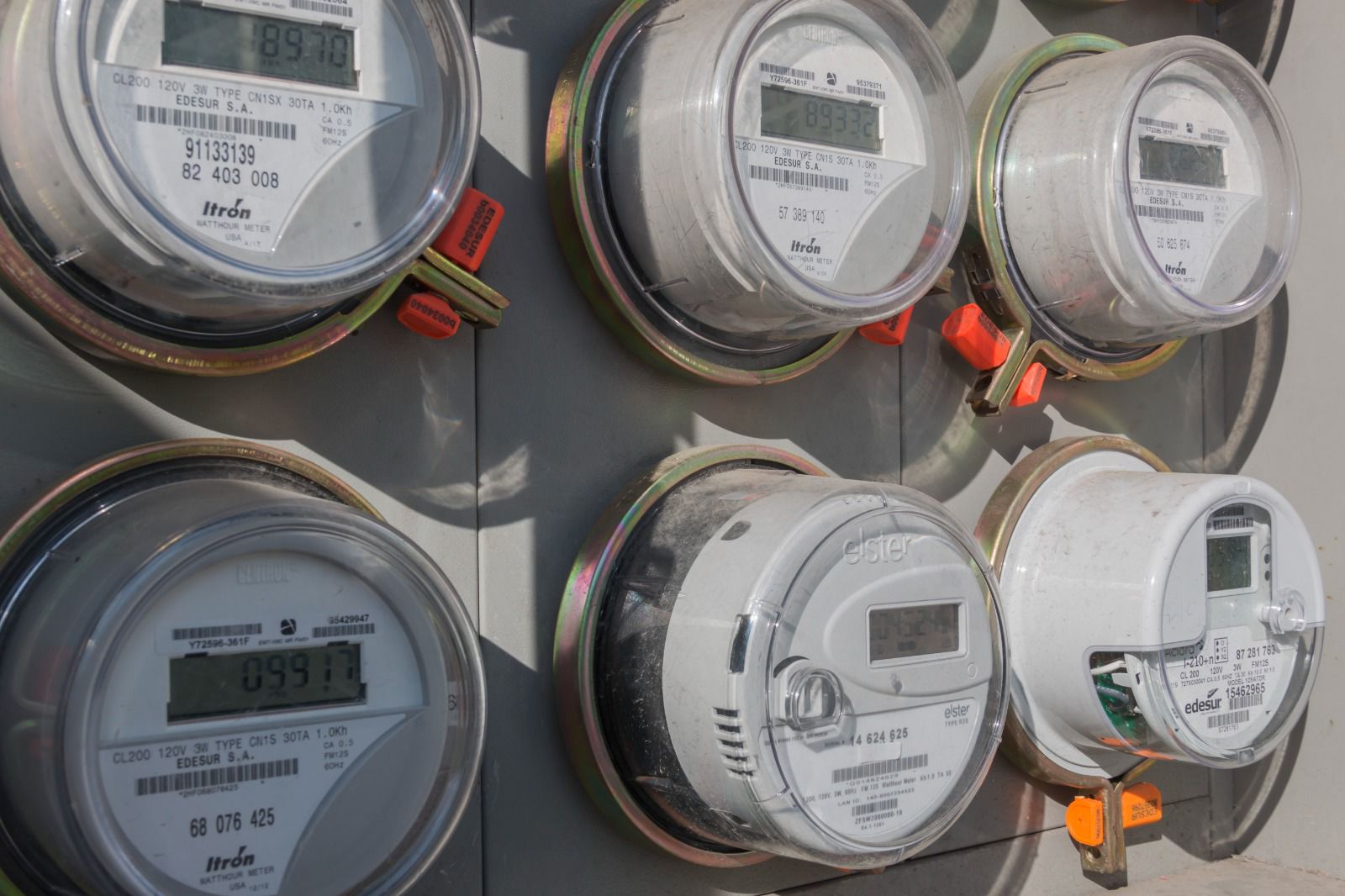 Tribunal impone prisión preventiva a hombre acusado de sustracción de medidores propiedad de Edesur Dominicana