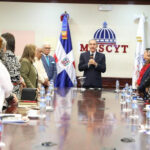 Ministro Franklin García Fermín destaca impacto del programa Inglés de Inmersión en el desarrollo nacional