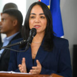 Ministra Faride Raful despliega miles de agentes para controlar el caos vehicular