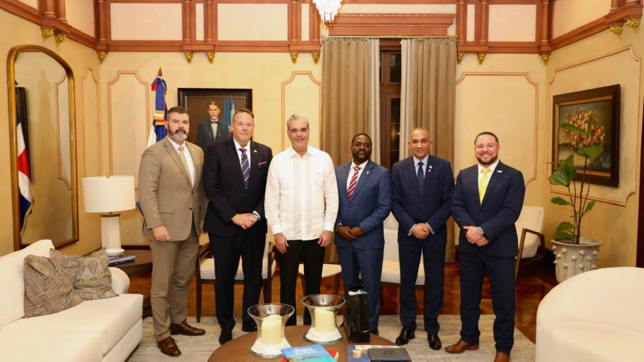 Misión de alto nivel de la DEA felicita al presidente Luis Abinader por su apoyo a la lucha contra narcotráfico internacional