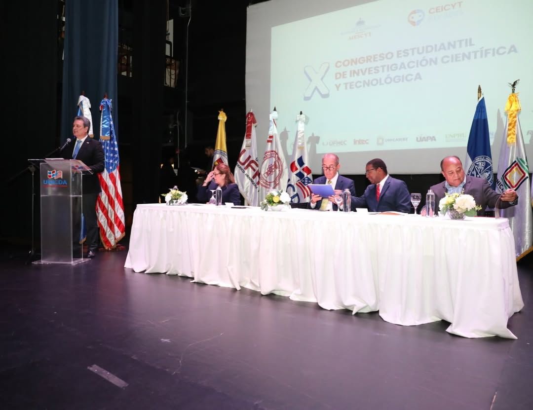 Mescyt reconoce a ganadores del Cecyt 2025