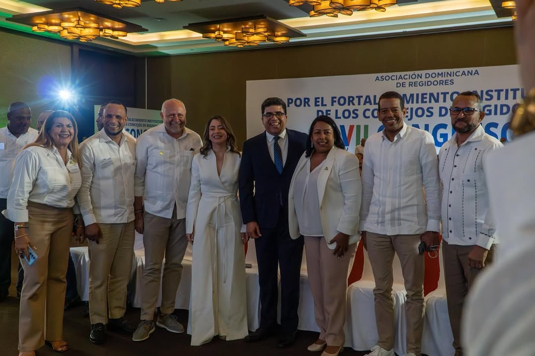 Dío Astacio destaca liderazgo y modernización de la gestión municipal en el VII Congreso Nacional de ASODORE