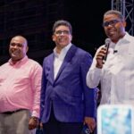 Dan inicio a festividades navideñas con encendido Parque de las Luces en SDE