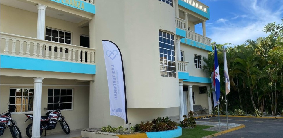 La Alcaldía de Las Terrenas se convierte en el primer ayuntamiento del país en pagar salario de Navidad No. 13