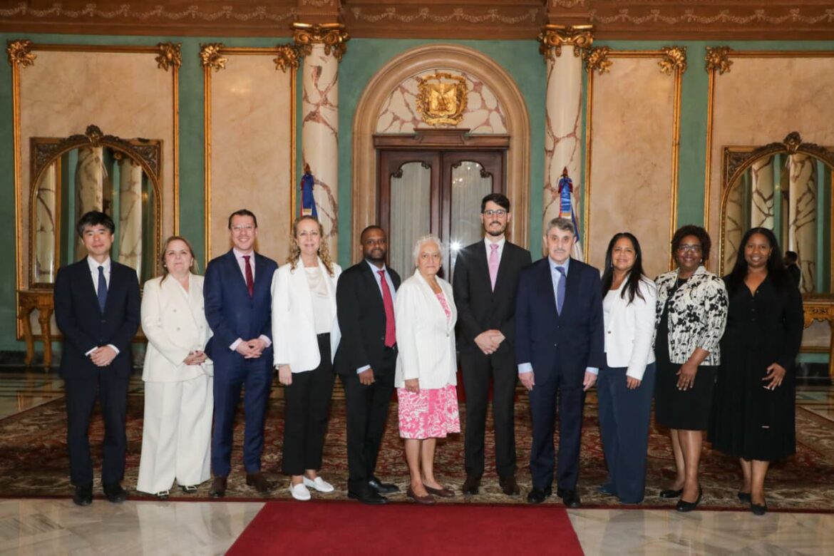 Representantes del Banco Mundial destacan estabilidad y crecimiento sostenido de la República Dominicana tras visita al presidente Abinader